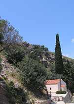 Kirche am Strassenrand bei Preveli