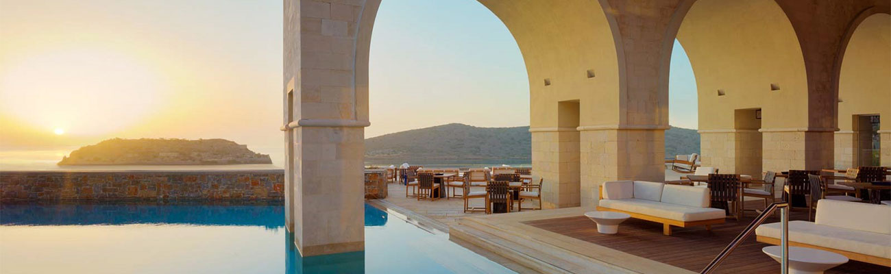 The best 5 star hotels in Greece